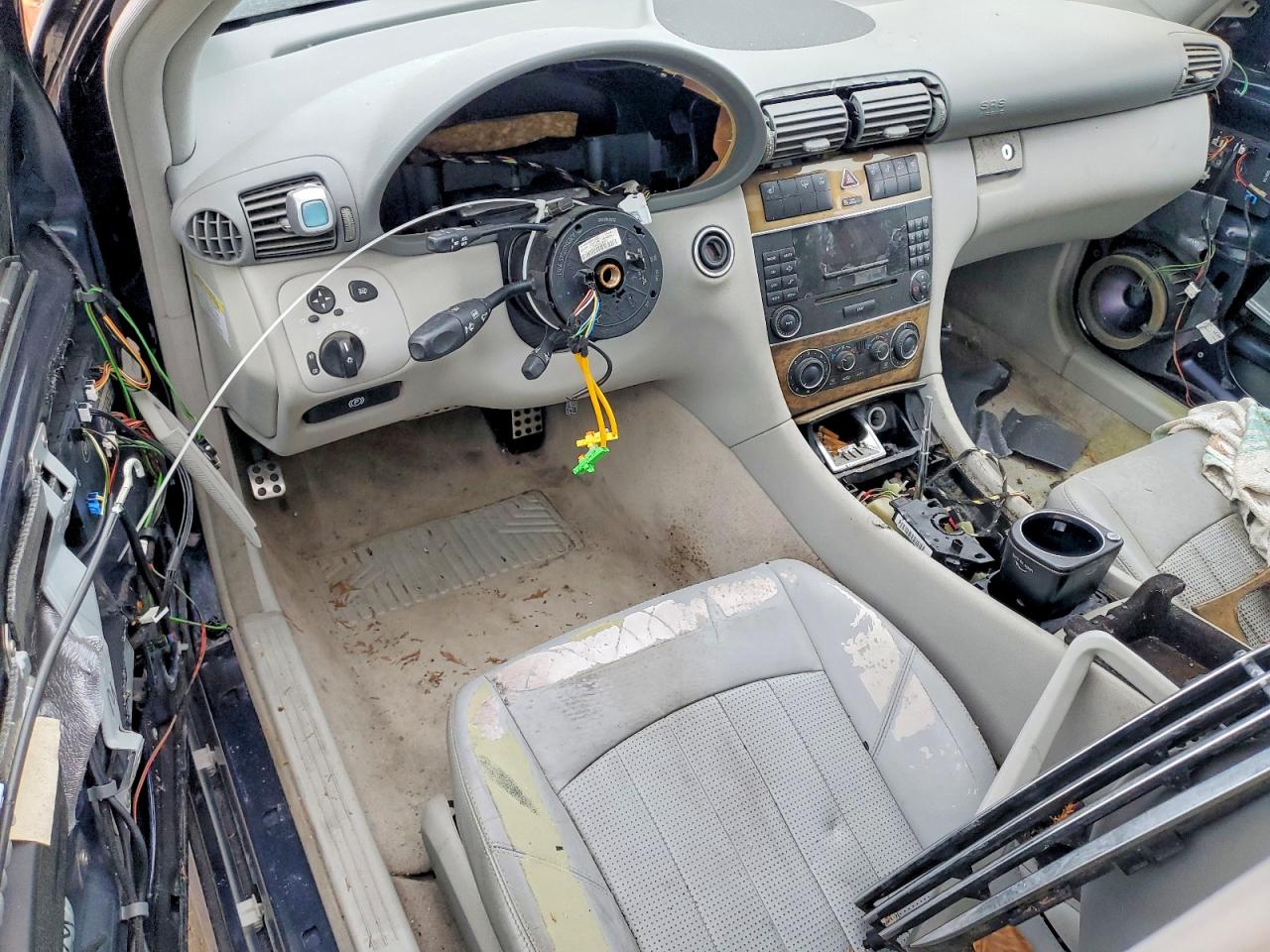2006 MERCEDES-BENZ C-CLASS