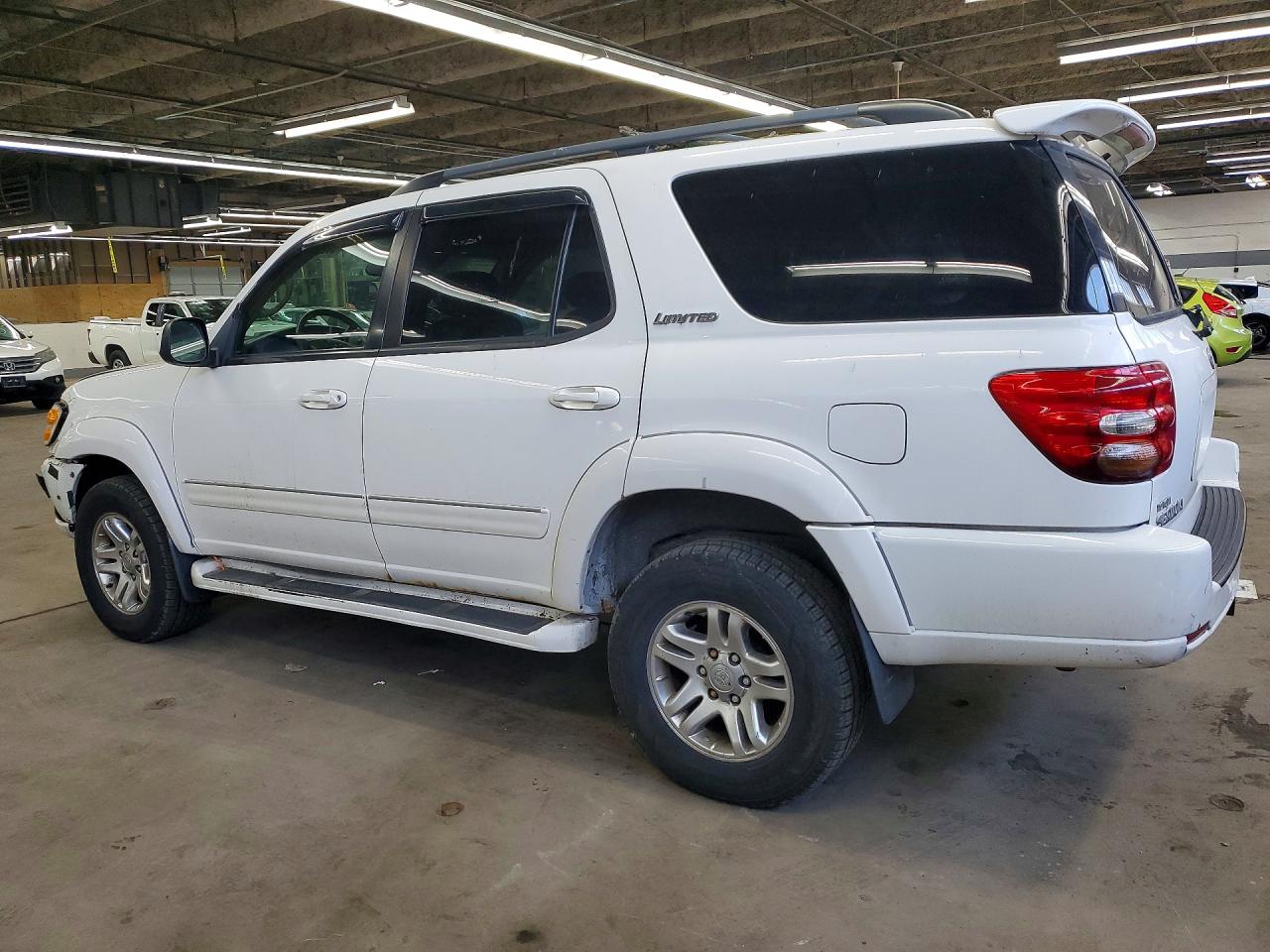 2004 TOYOTA SEQUOIA