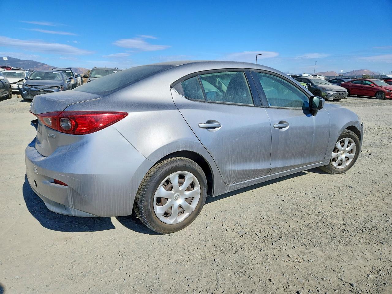 2015 MAZDA 3