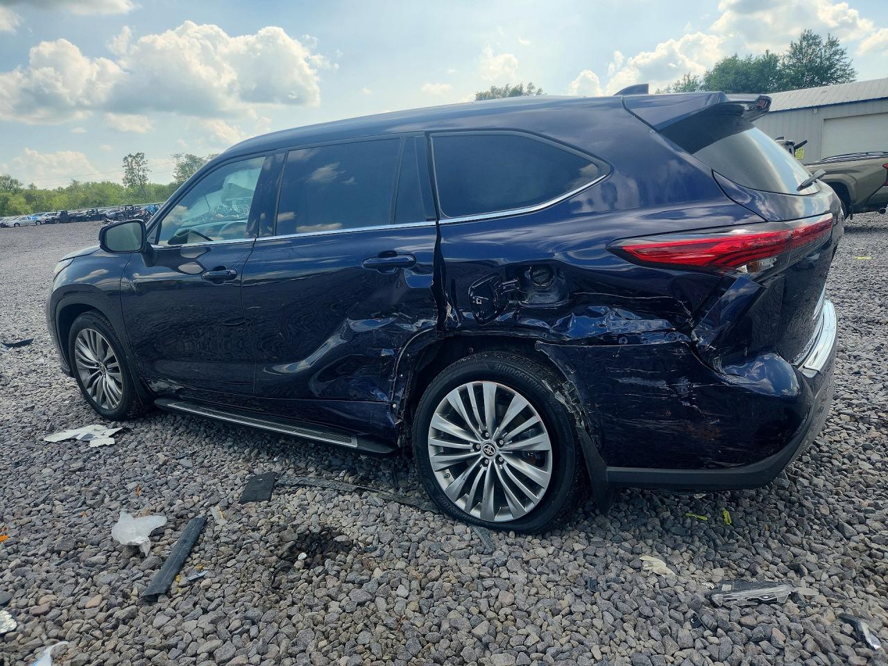2020 TOYOTA HIGHLANDER