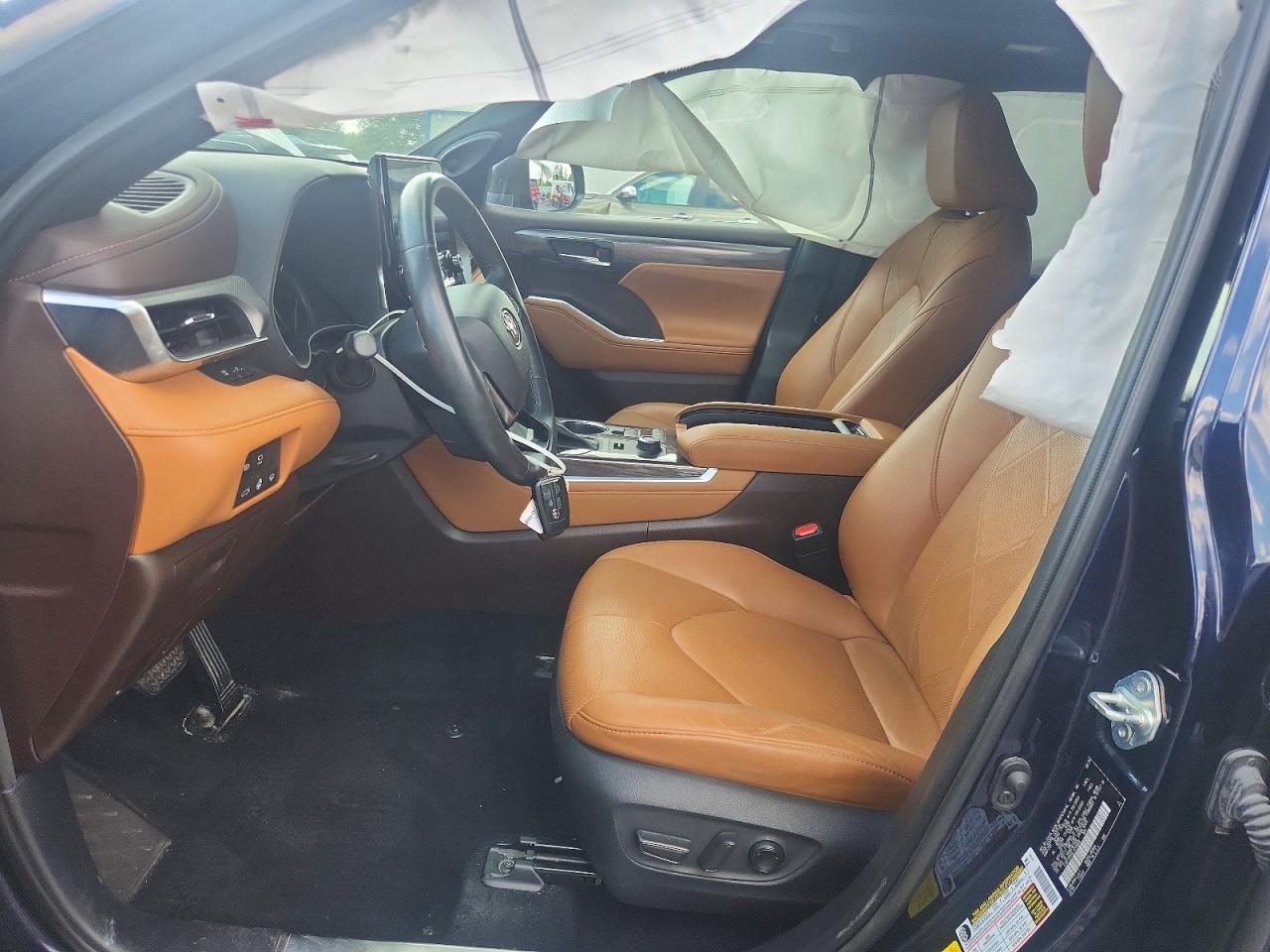 2020 TOYOTA HIGHLANDER
