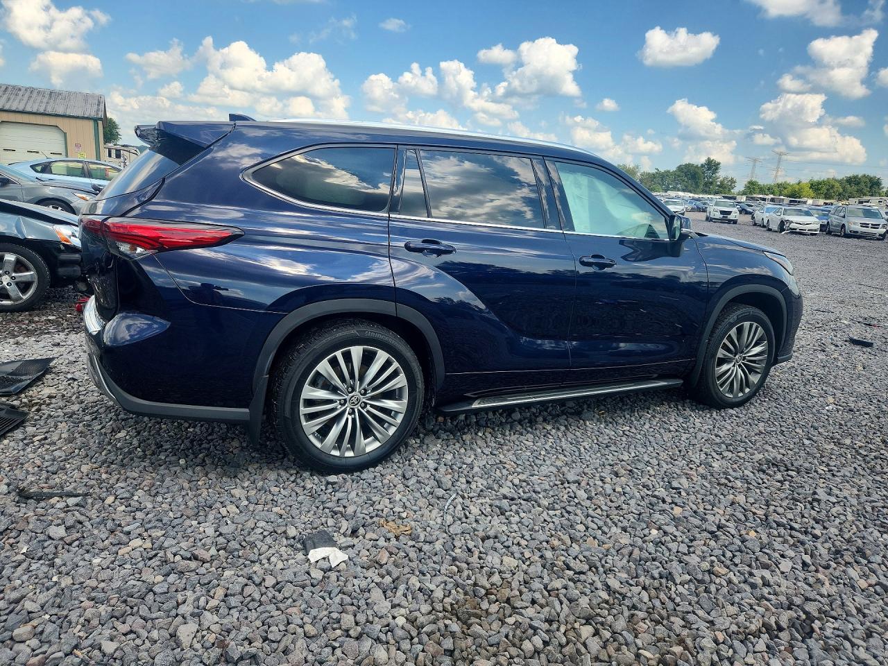 2020 TOYOTA HIGHLANDER