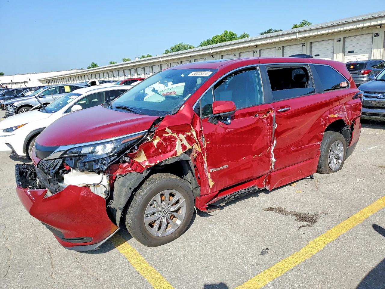 2025 TOYOTA SIENNA