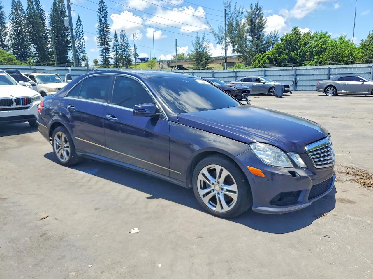 2011 MERCEDES-BENZ E-CLASS