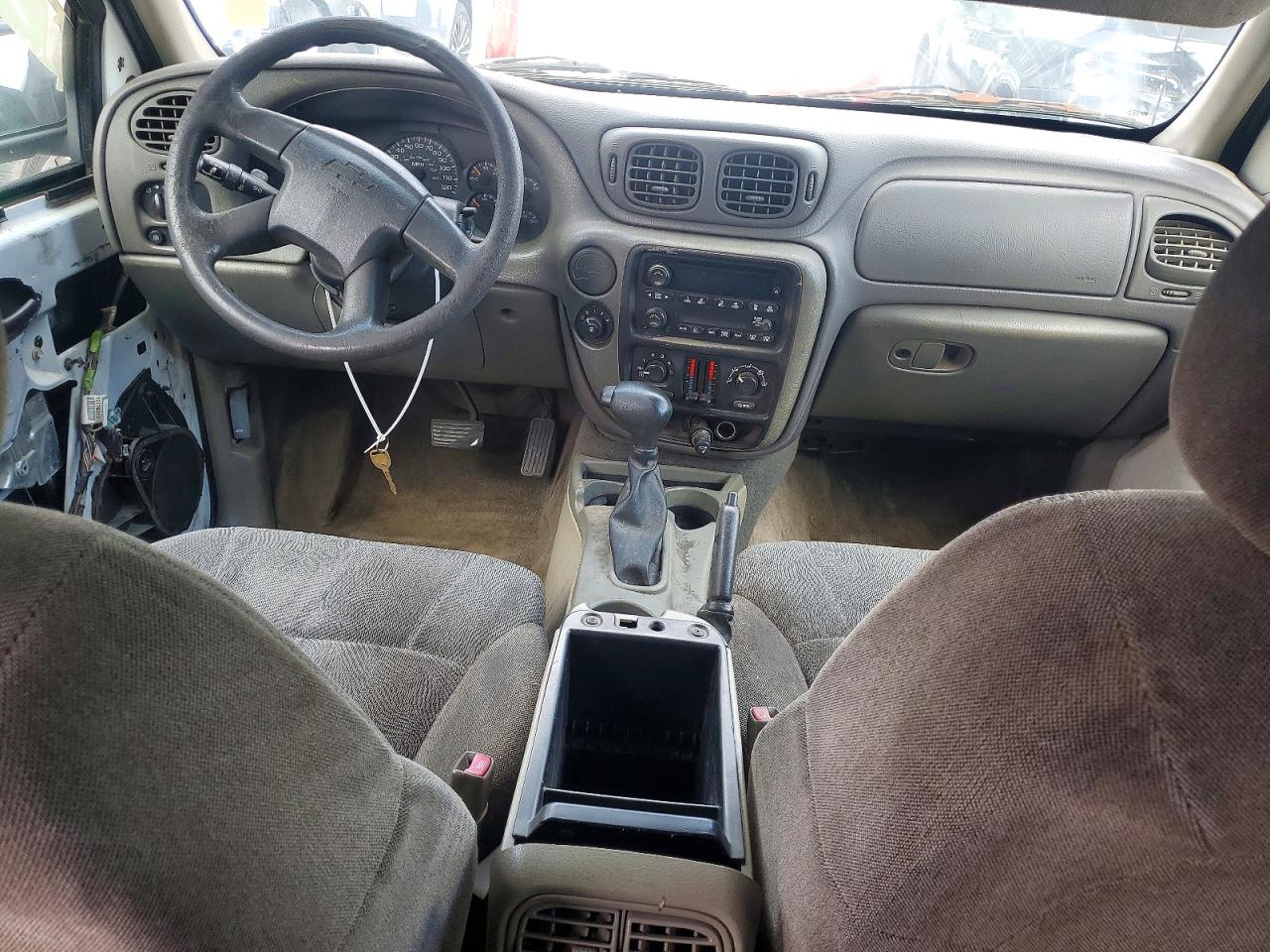 2004 CHEVROLET TRAILBLAZE