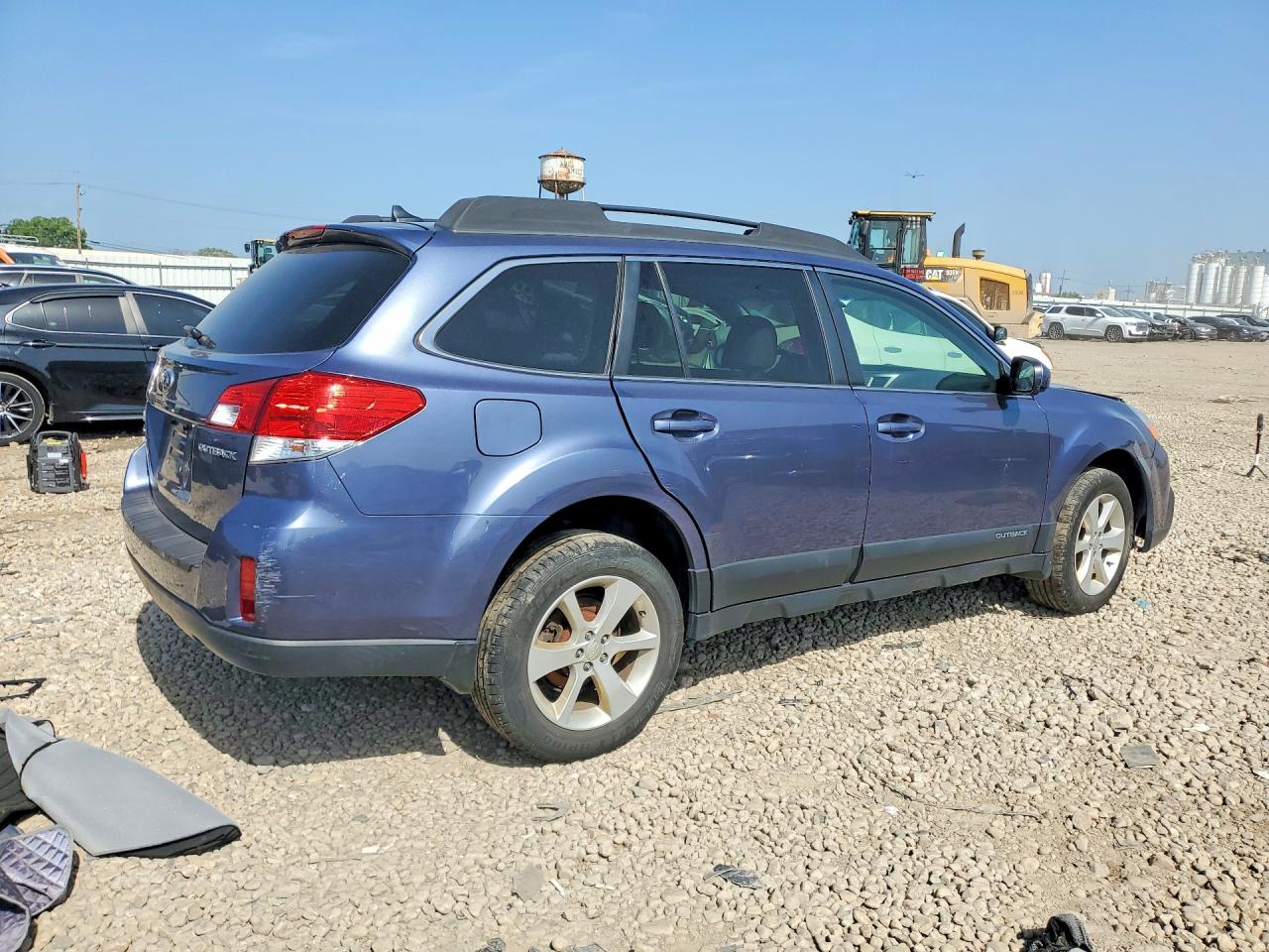 2014 SUBARU OUTBACK