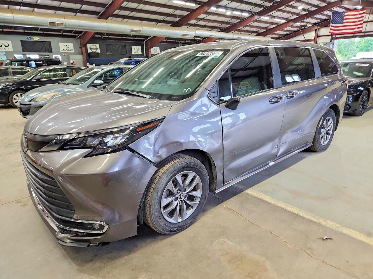 2024 TOYOTA SIENNA