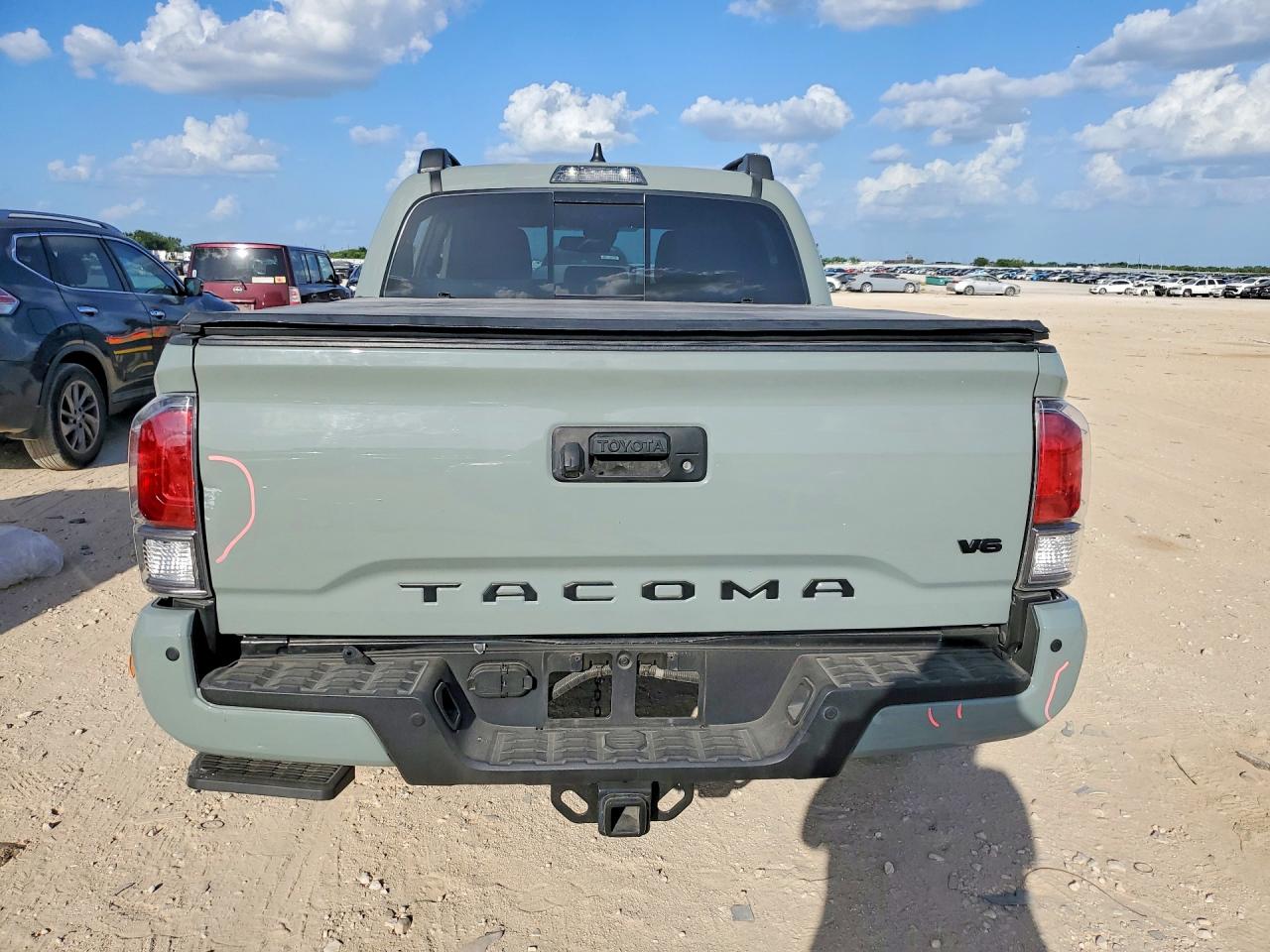 2022 TOYOTA TACOMA