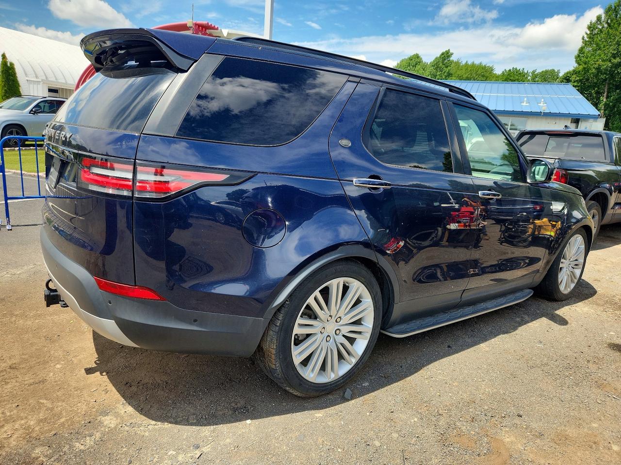 2018 LAND ROVER DISCOVERY