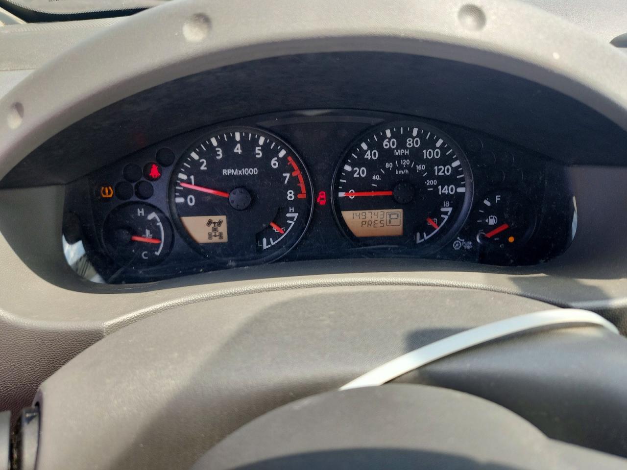 2015 NISSAN FRONTIER