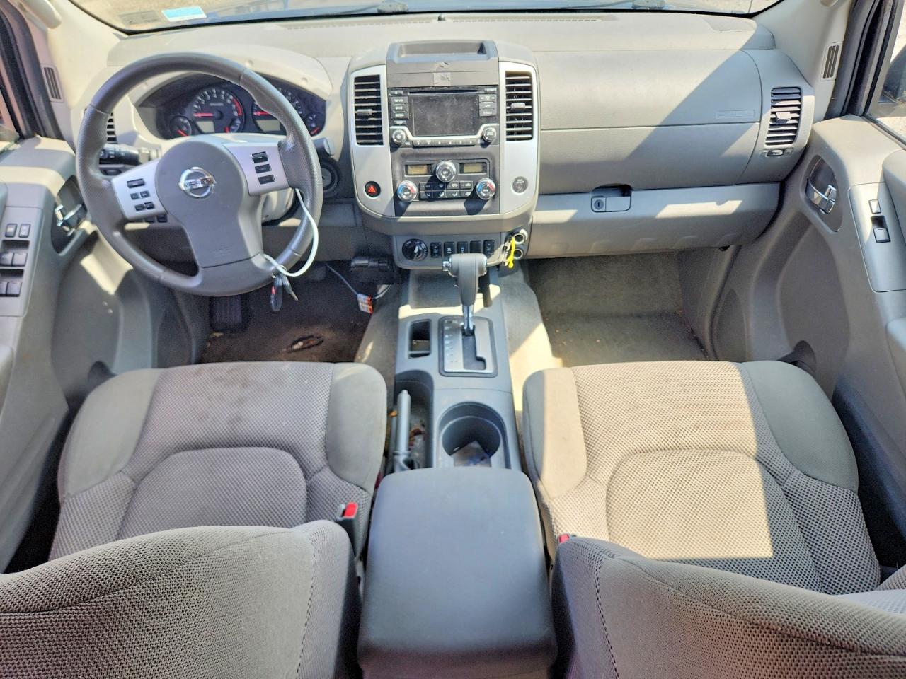 2015 NISSAN FRONTIER