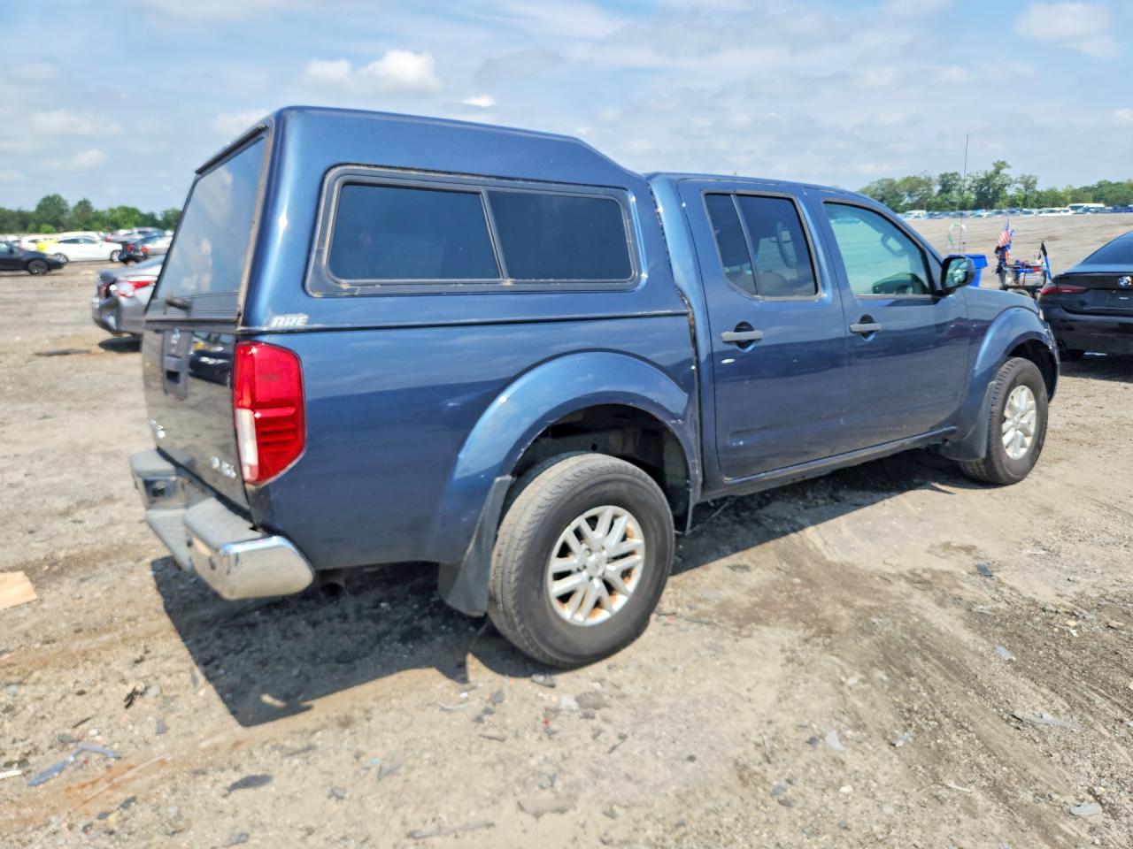 2015 NISSAN FRONTIER