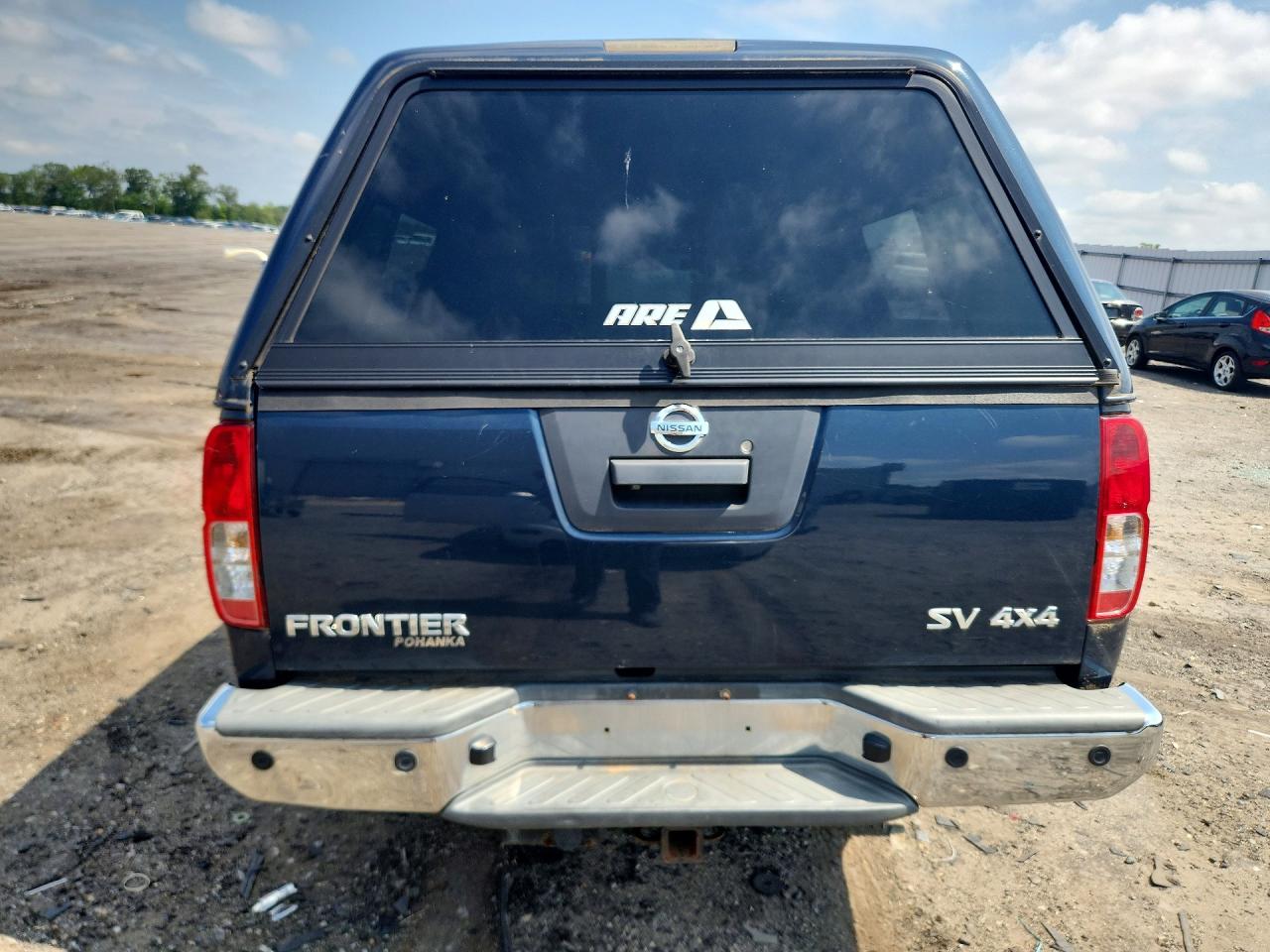 2015 NISSAN FRONTIER
