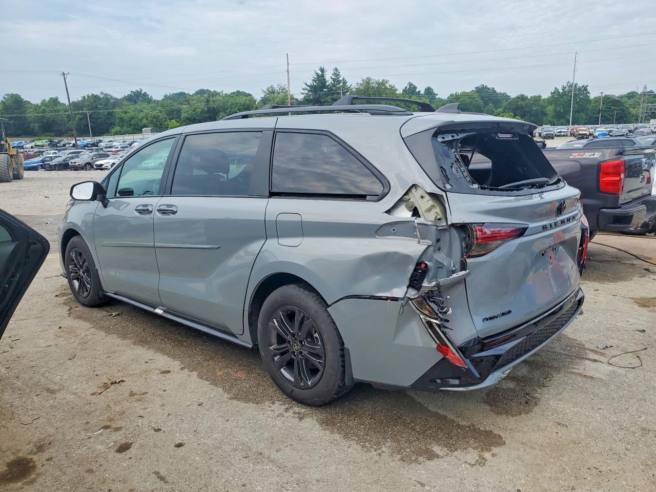 2025 TOYOTA SIENNA