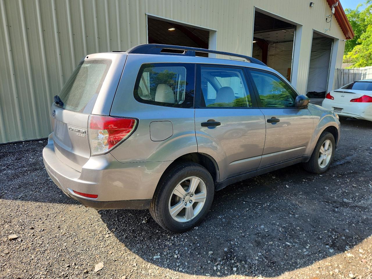 2011 SUBARU FORESTER