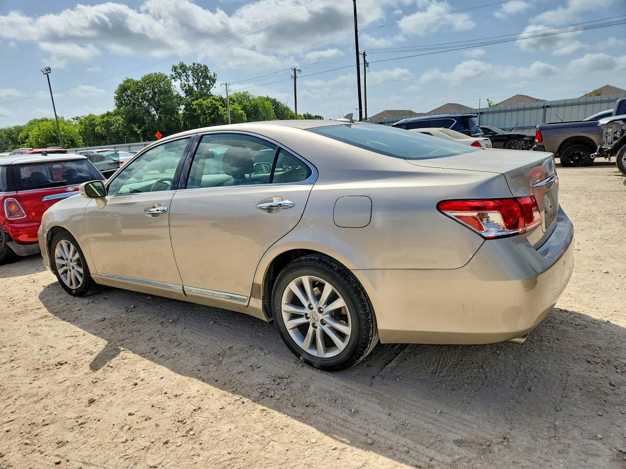 2011 LEXUS ES350