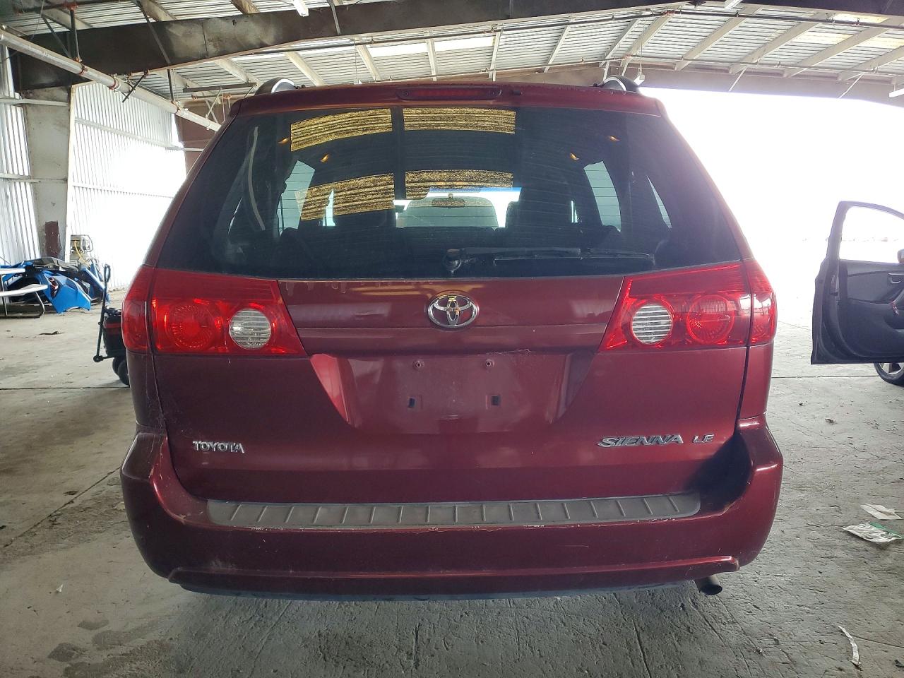2006 TOYOTA SIENNA
