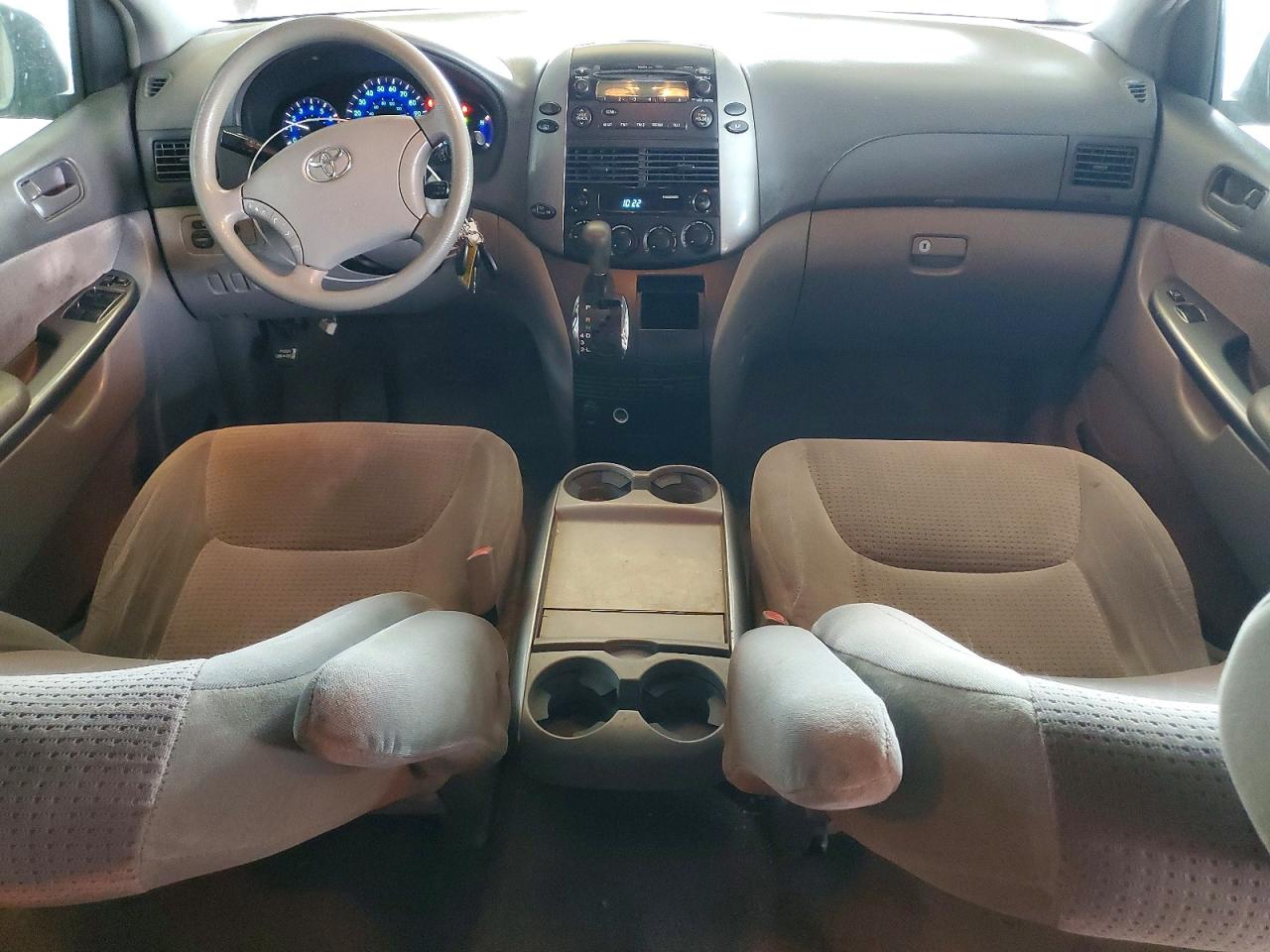 2006 TOYOTA SIENNA
