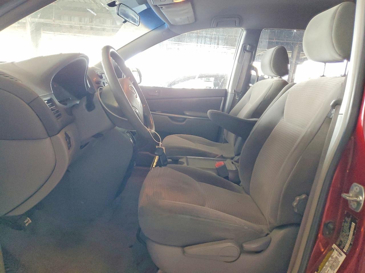 2006 TOYOTA SIENNA