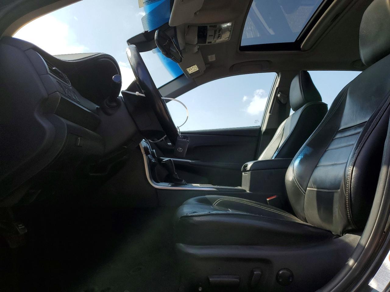 2016 TOYOTA CAMRY SOLA