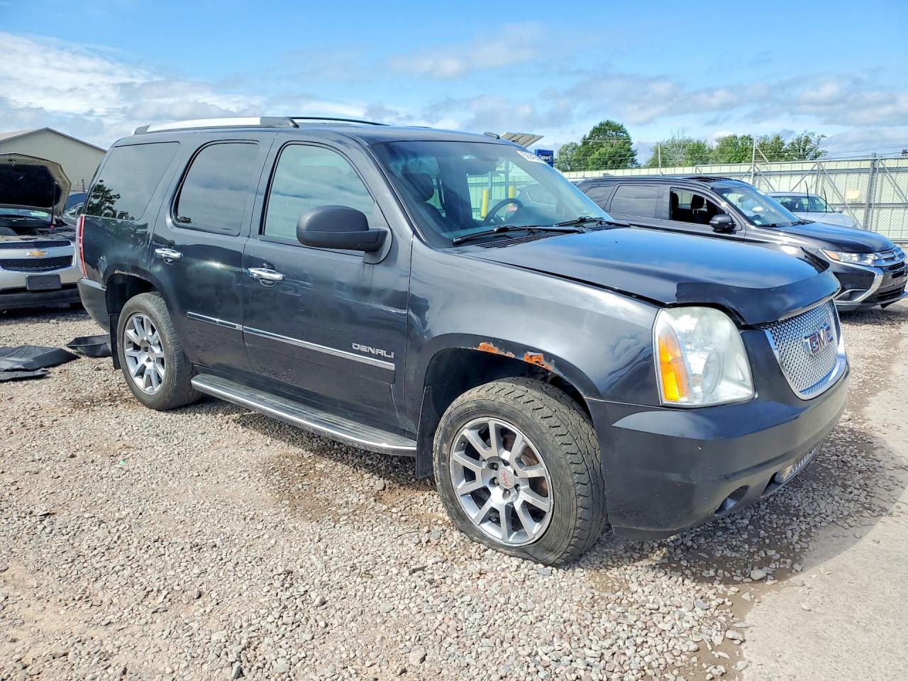 2012 GMC YUKON
