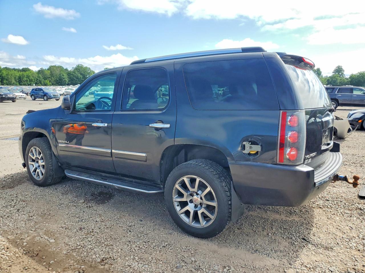 2012 GMC YUKON