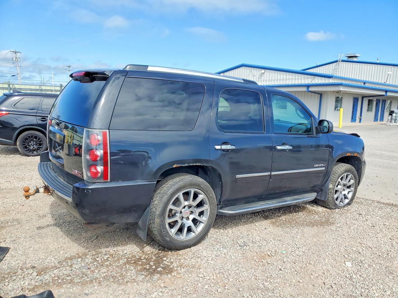 2012 GMC YUKON