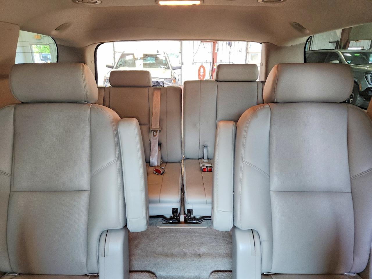 2010 CHEVROLET TAHOE