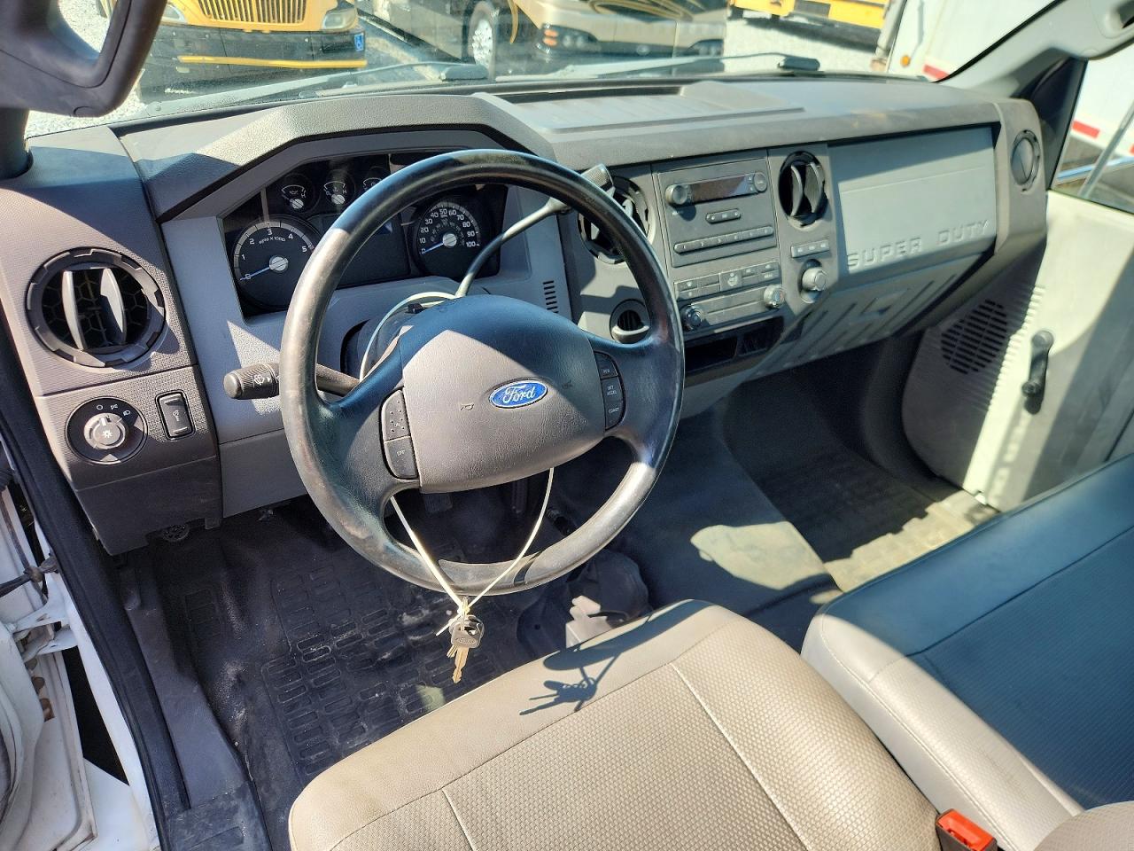 2015 FORD F650