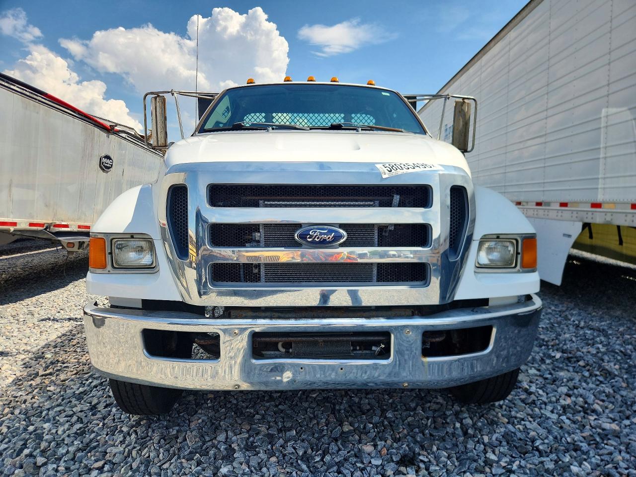 2015 FORD F650