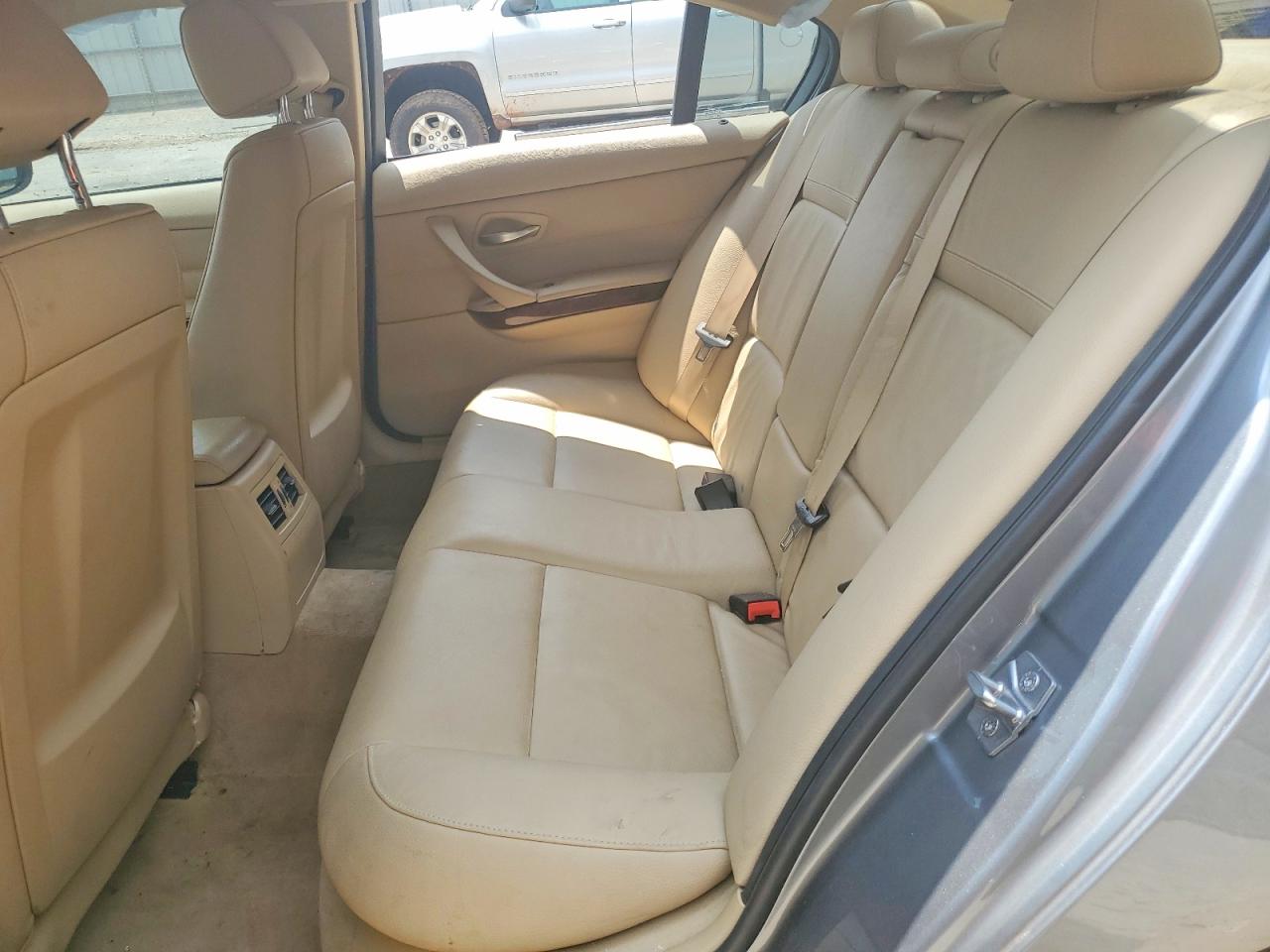 2011 BMW 3 SERIES