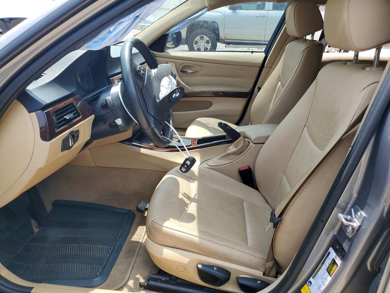 2011 BMW 3 SERIES