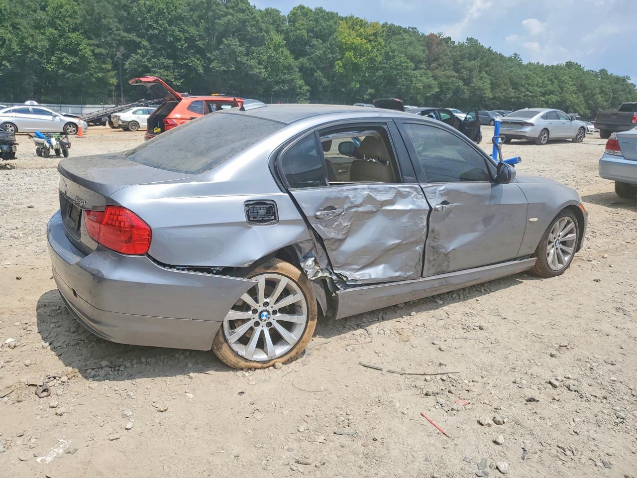 2011 BMW 3 SERIES