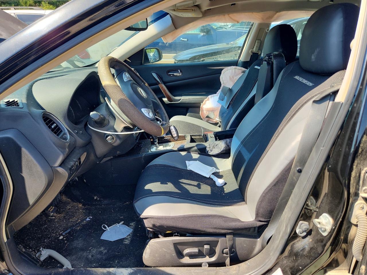 2011 NISSAN MAXIMA