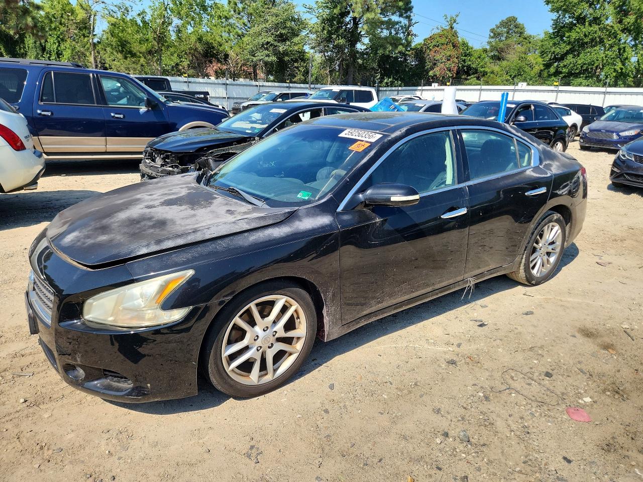 2011 NISSAN MAXIMA