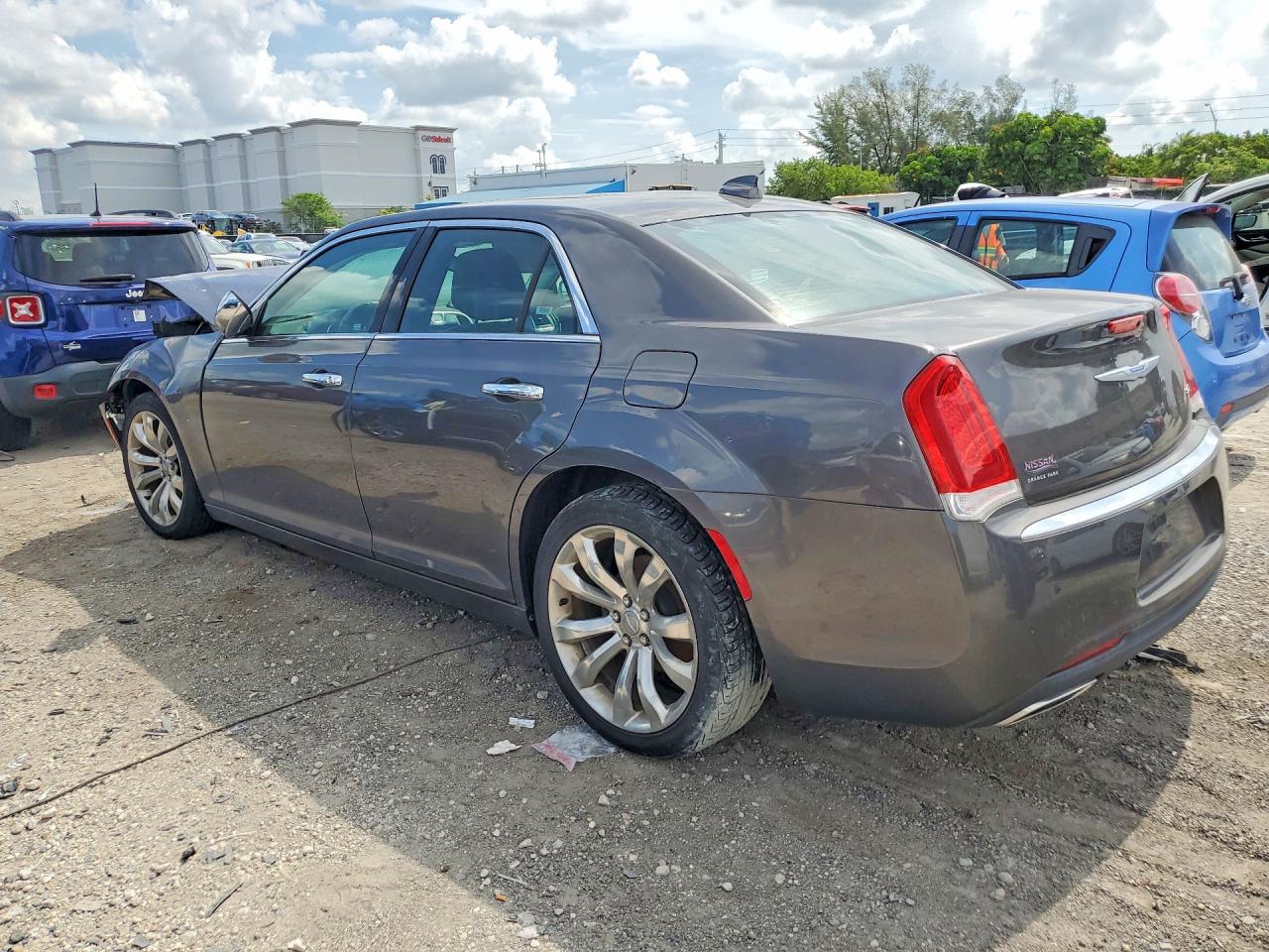 2020 CHRYSLER 300