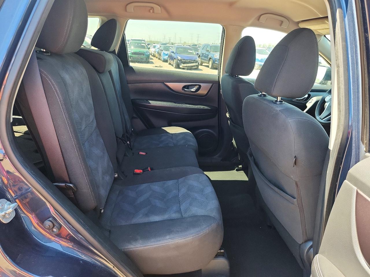 2016 NISSAN ROGUE