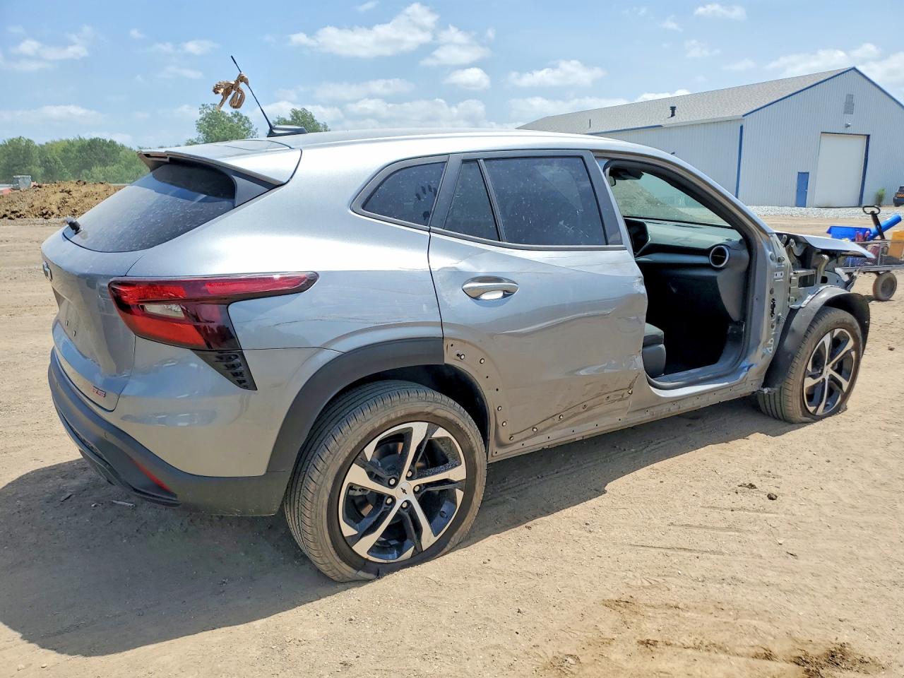 2025 CHEVROLET TRAX