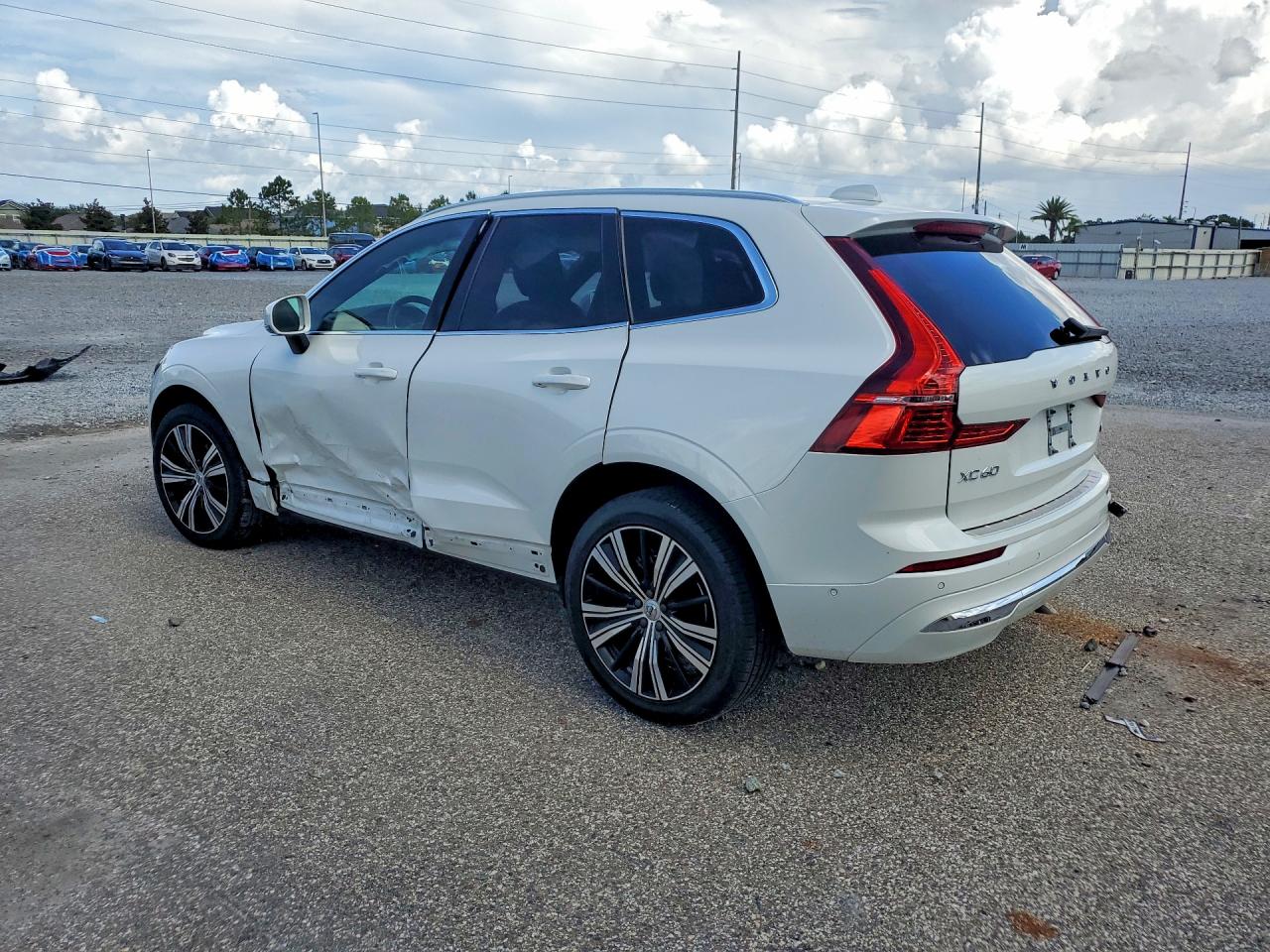 2022 VOLVO XC60