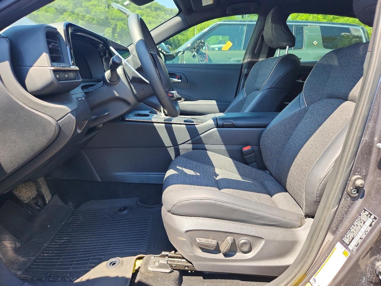 2023 TOYOTA CROWN XLE