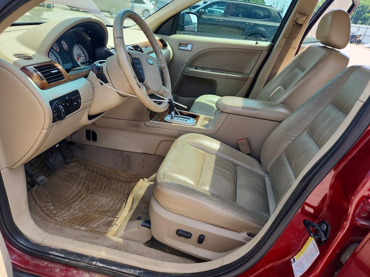 2005 FORD FIVE HUNDR