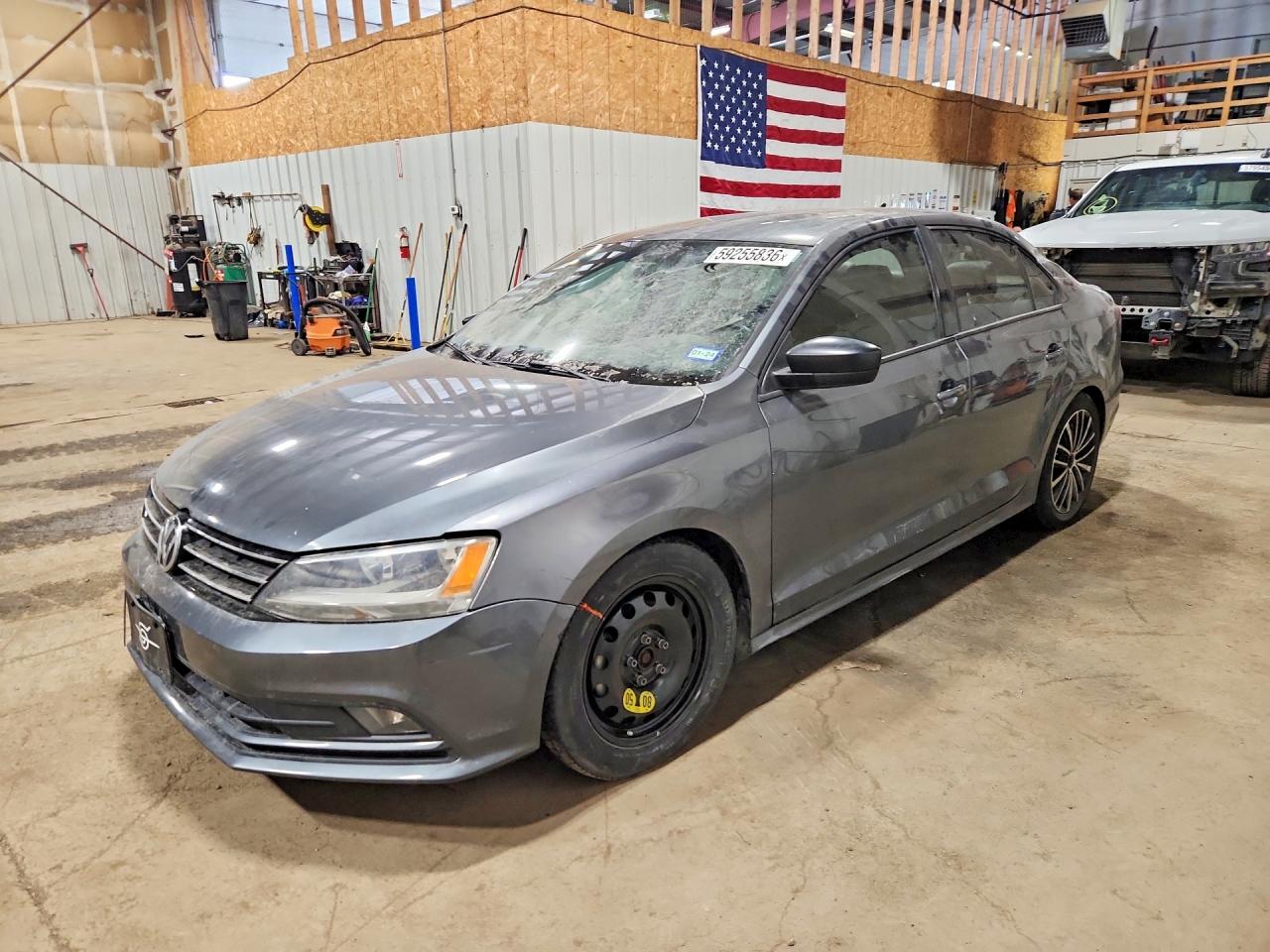 2016 VOLKSWAGEN JETTA