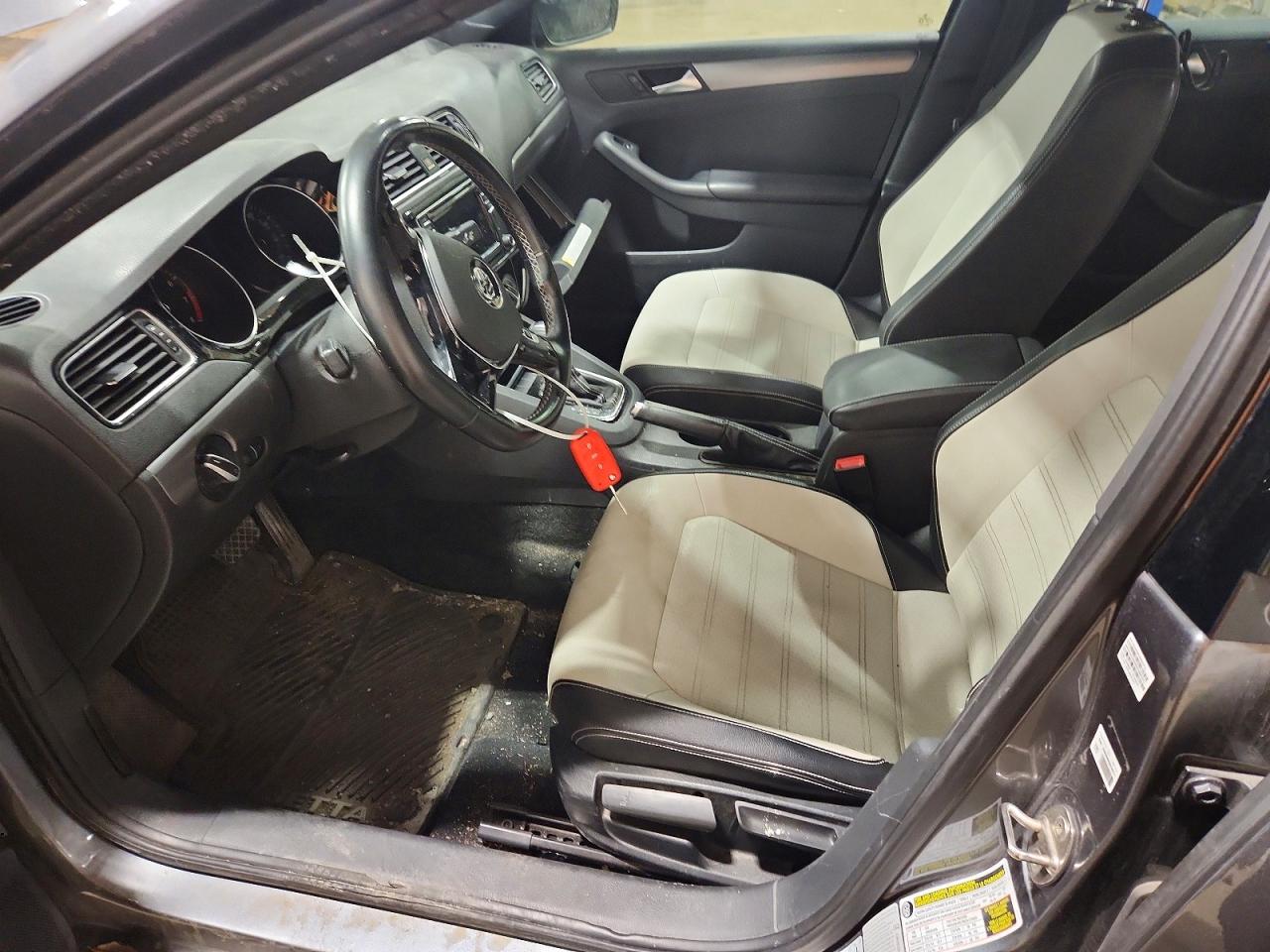 2016 VOLKSWAGEN JETTA