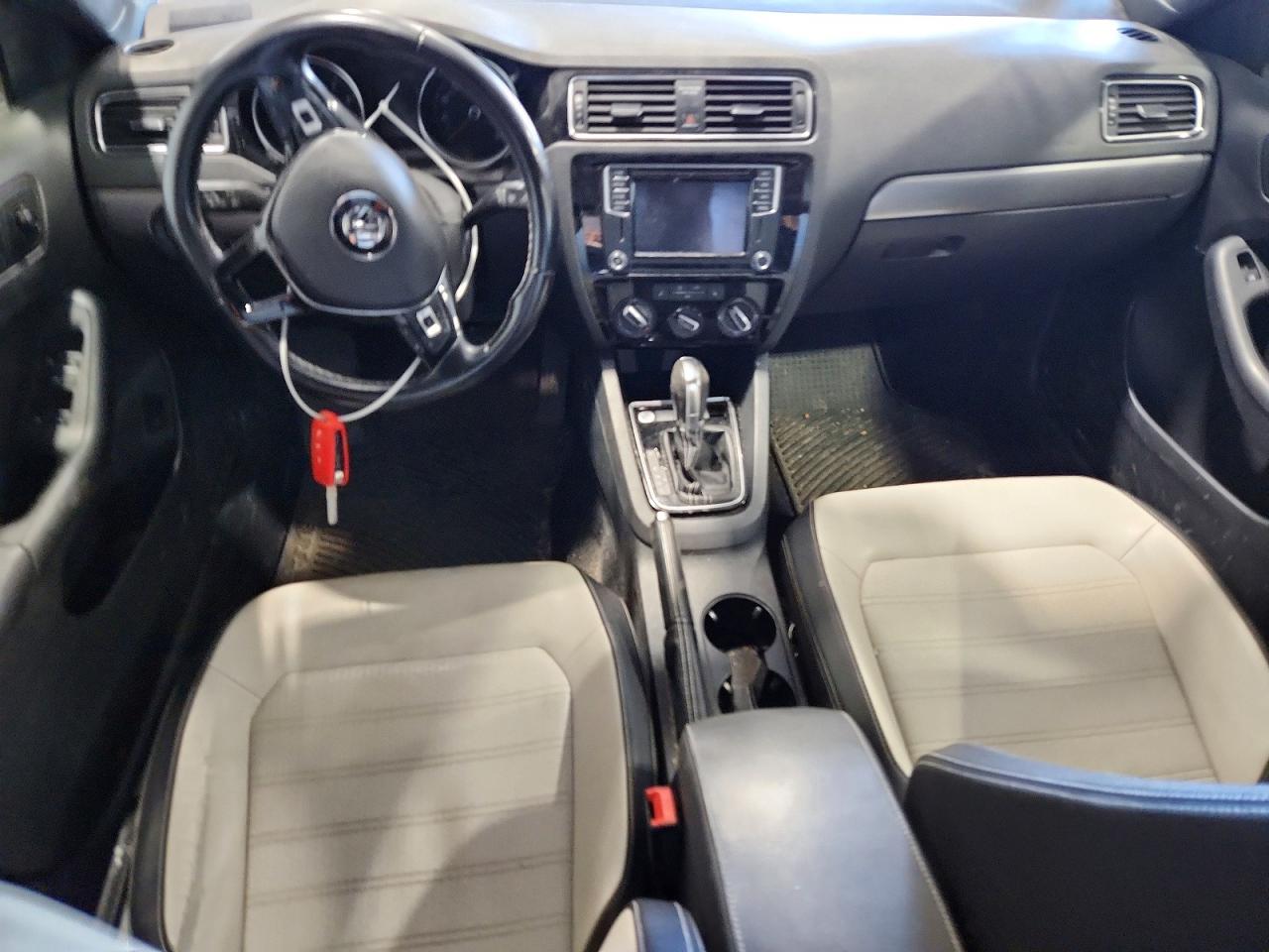 2016 VOLKSWAGEN JETTA