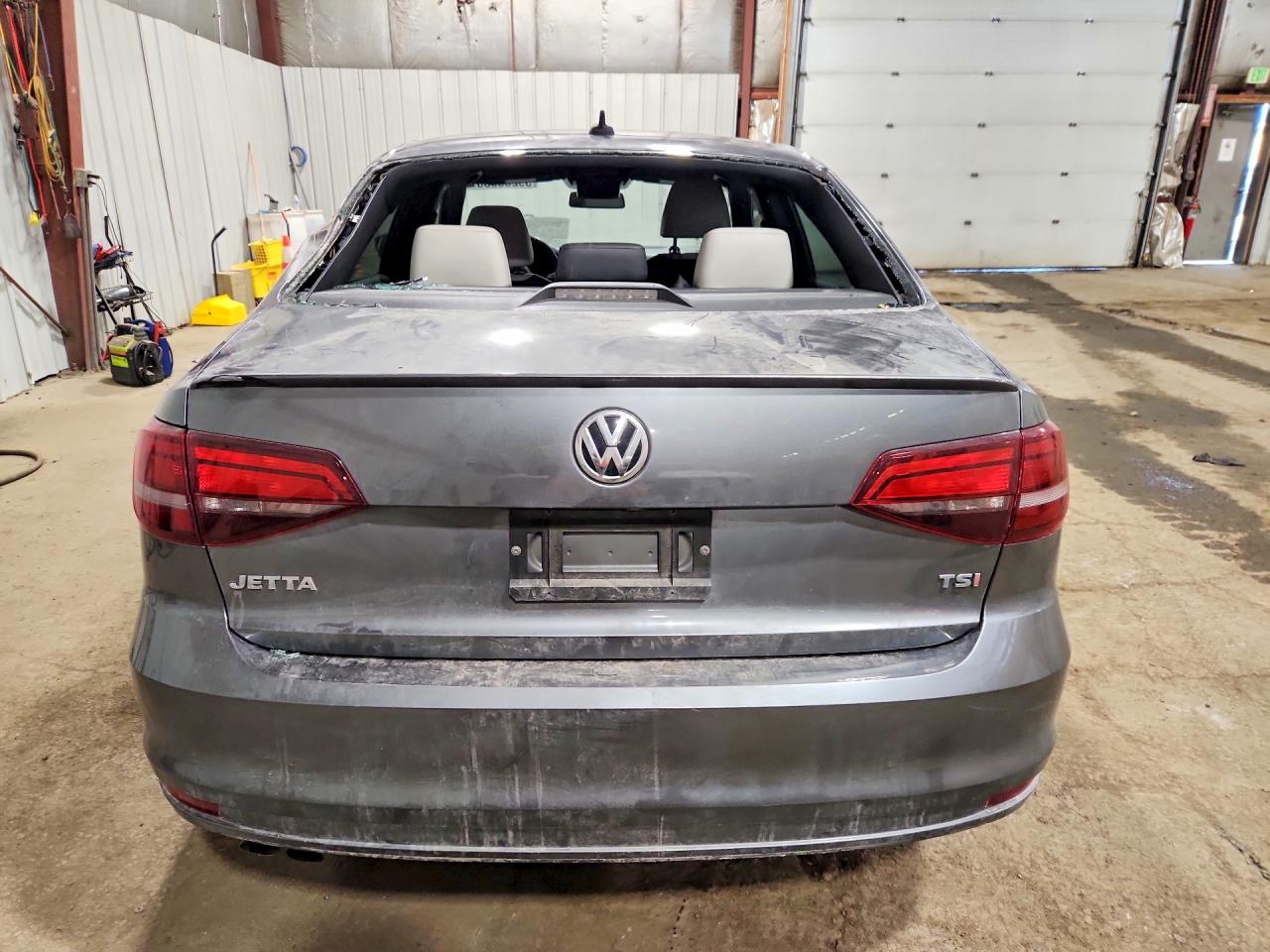 2016 VOLKSWAGEN JETTA