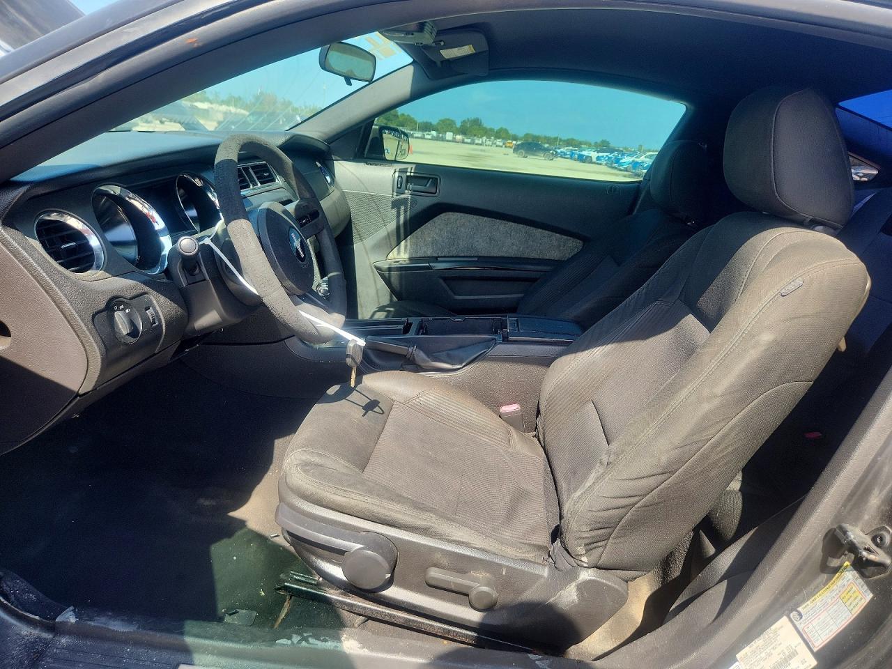 2010 FORD MUSTANG