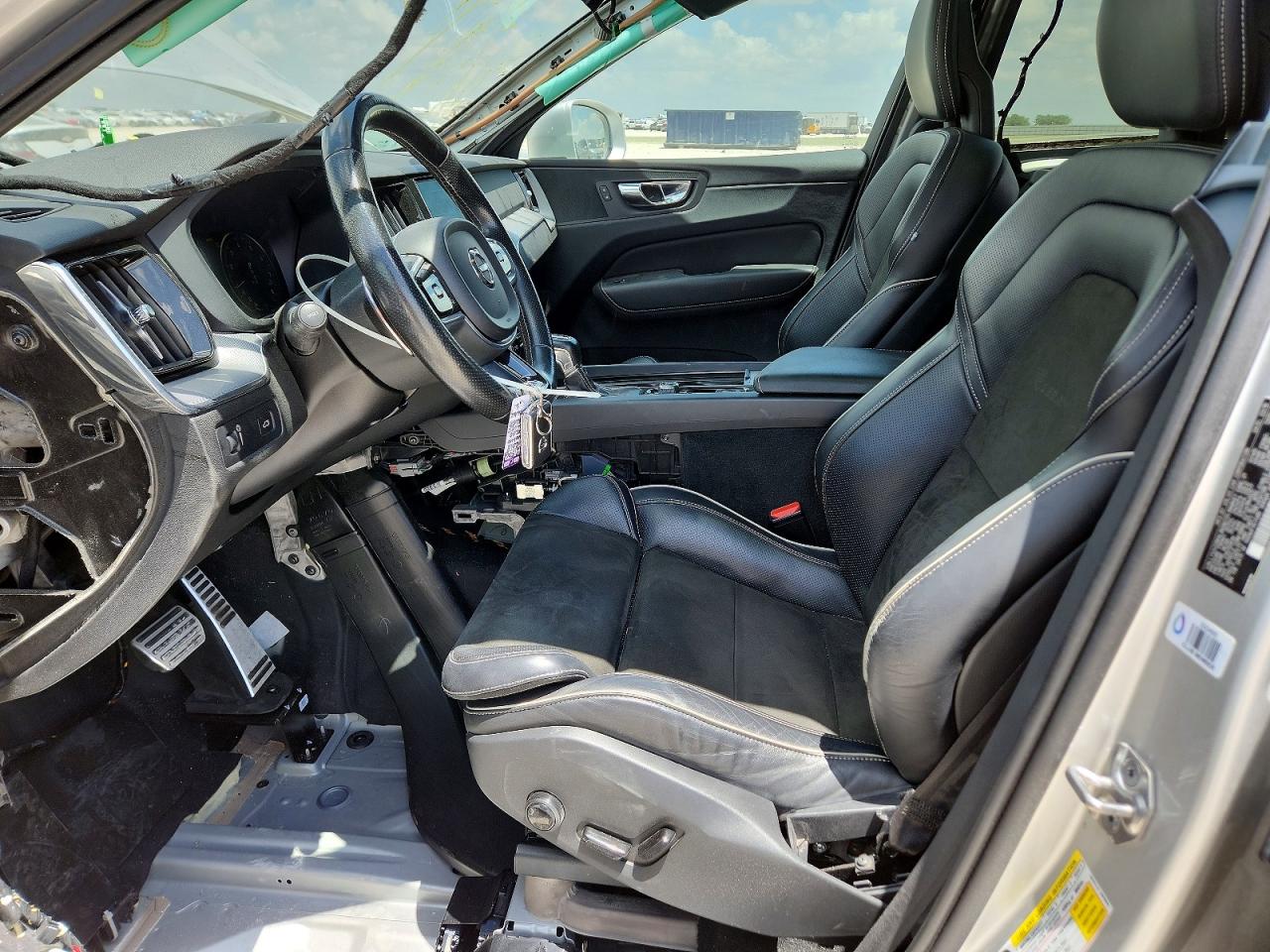 2018 VOLVO XC60