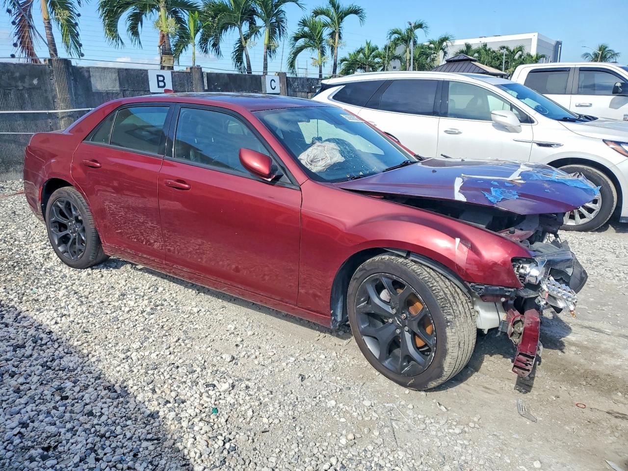 2019 CHRYSLER 300