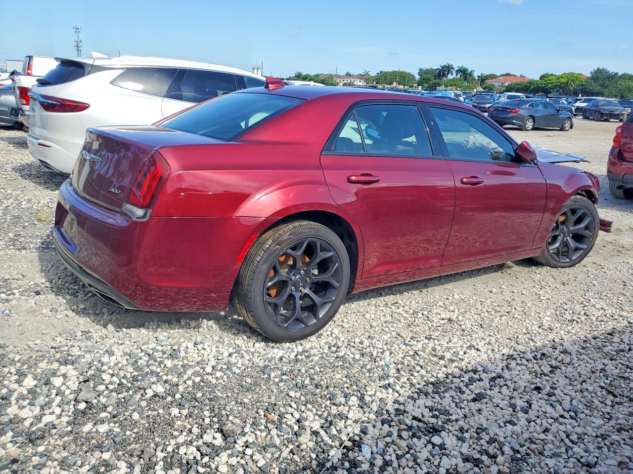 2019 CHRYSLER 300