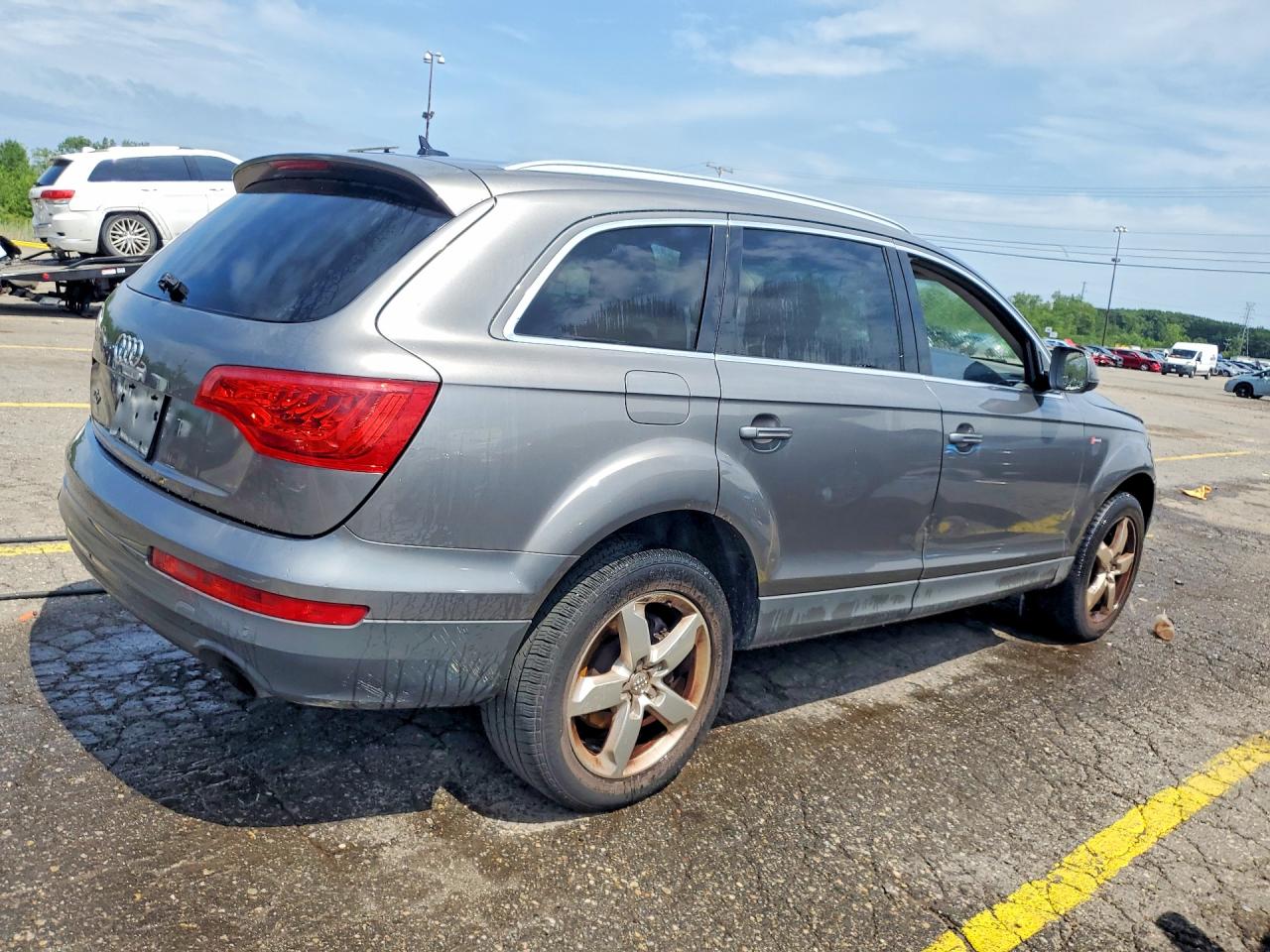 2012 AUDI Q7